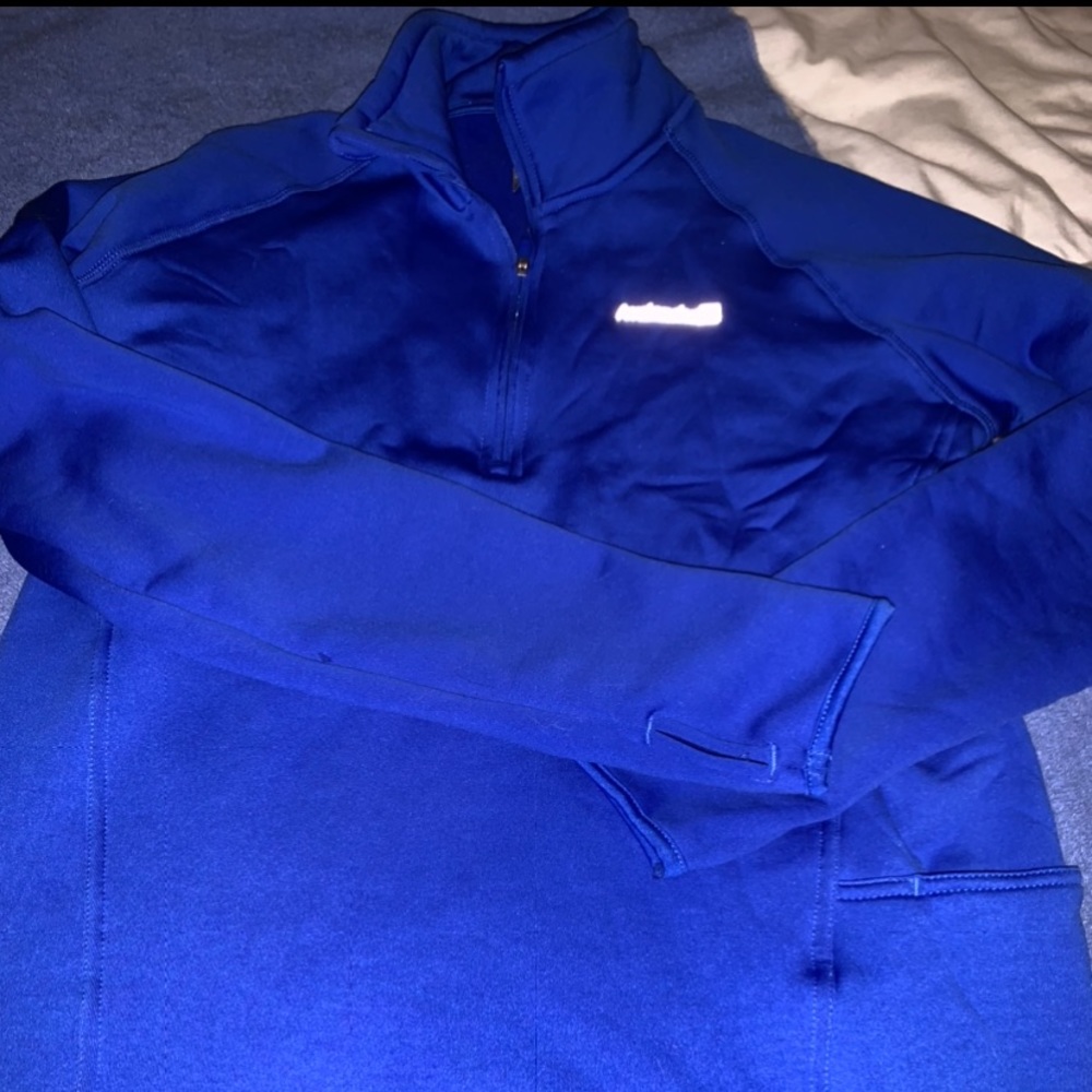 Avalanche pullover